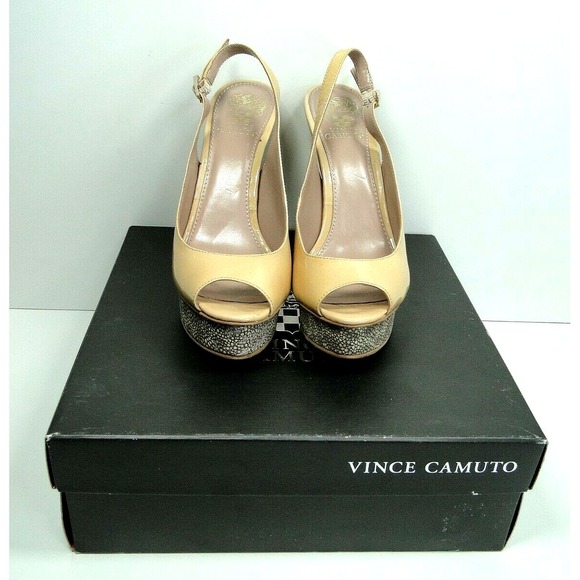 Vince Camuto Nude Patent Petal‎ Leala Platform Open Toe Heels 6.5 - Picture 1 of 8